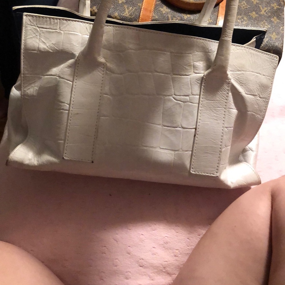 Laura Di Maggio purse